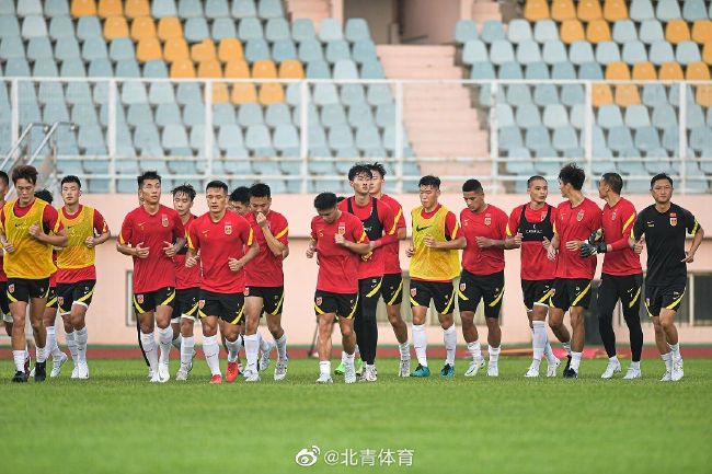 可让他们诧异的是，二楼的几个卧室此时都是空空如也，根本就没有人。
